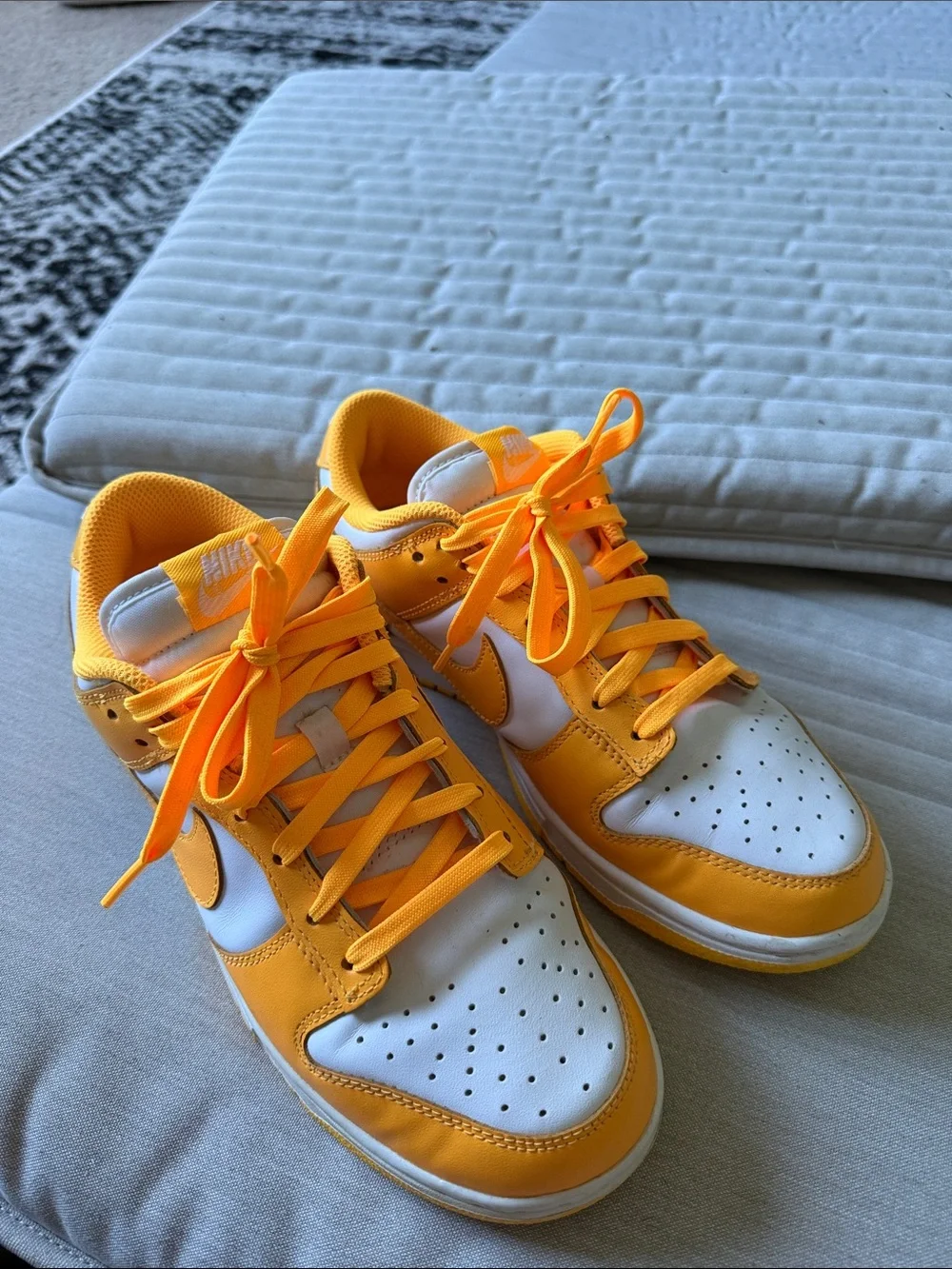 Nike dunk low laser orange